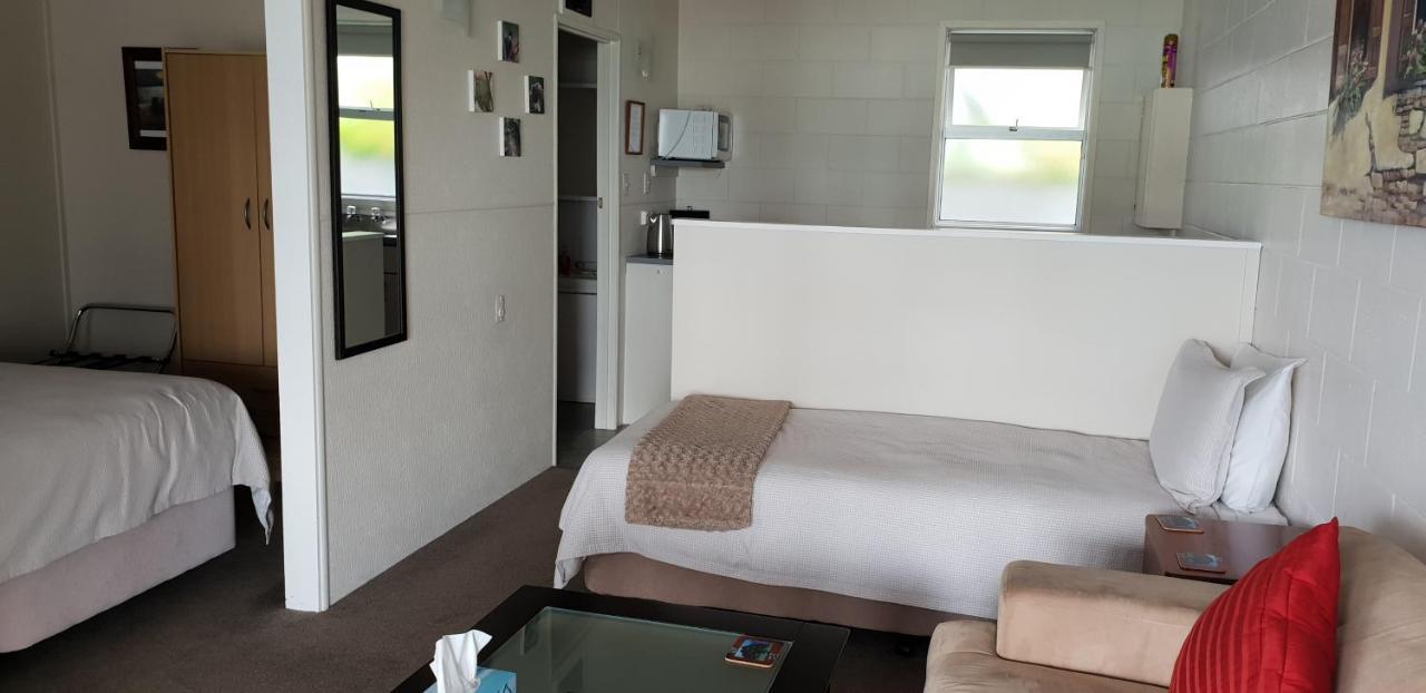 Whangaroa Lodge Motel ภายนอก รูปภาพ